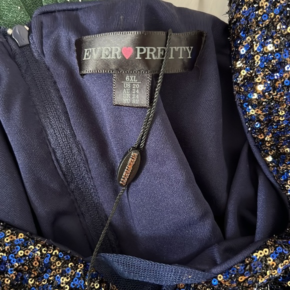 Navy blue prom dress with a sequin top - Picture 8 of 8